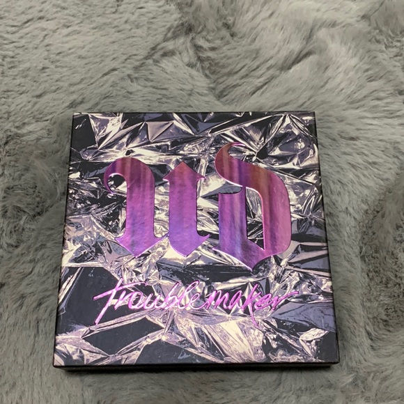Urban Decay Other - Urban Decay Troublemaker palette